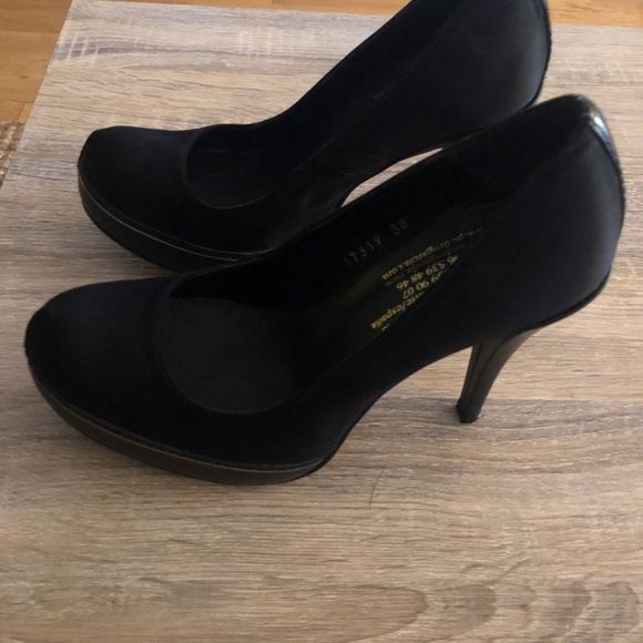 Pedro Garcia Satin Heels - Picture 2 of 5